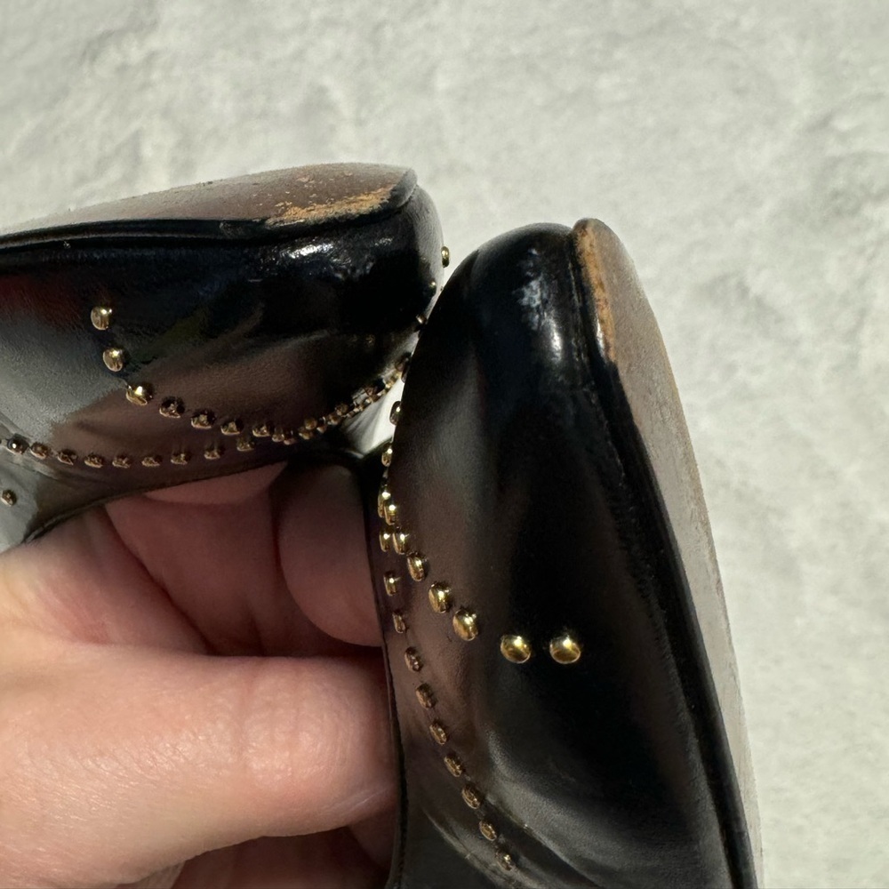 Vintage 80’s Stuart Weitzman Black Leather Gold Studded Heels Pumps Avante Garde - Picture 6 of 16